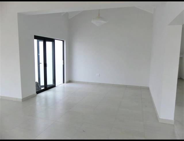 4 BEDROOM HOUSE FOR SALE IN SHELLEY POINT